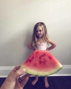 梦见朋友分瓜吃,梦境中的欢乐共享