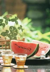 吃瓜群众花西子,吃瓜群众眼中的网红化妆品传奇