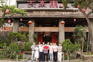 72家房客吃瓜,揭秘吃瓜群众的狂欢盛宴